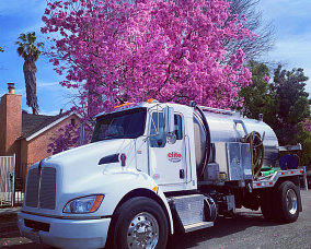 water tank truck